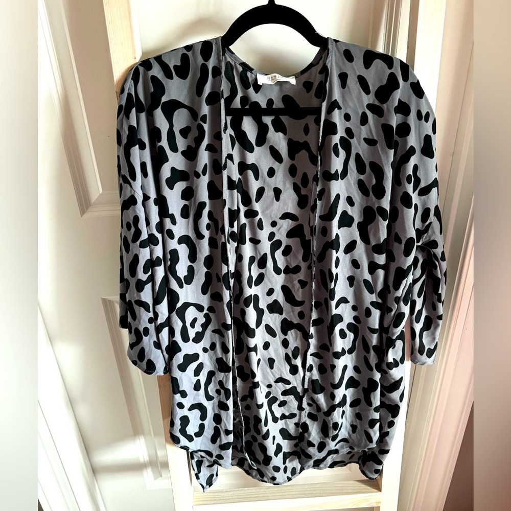 Leopard Cheetah Print Kimono 🖤🩶